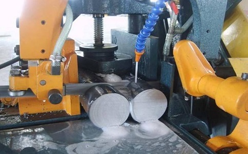 兴宾卧式带锯床的送料方式有哪几种？